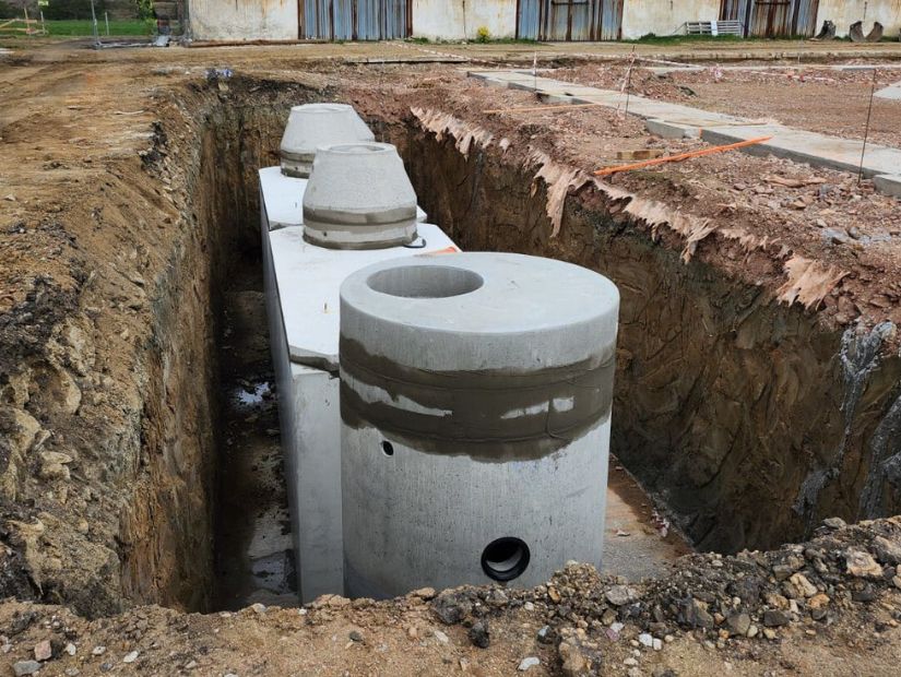 detailní reference, Betonová retenční nádrž na deštovou vodu, přečerpávací šachty do kanalizace, kozlov u křižanova, db betonové jímky